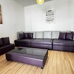 Coresi 3 Camere Top City