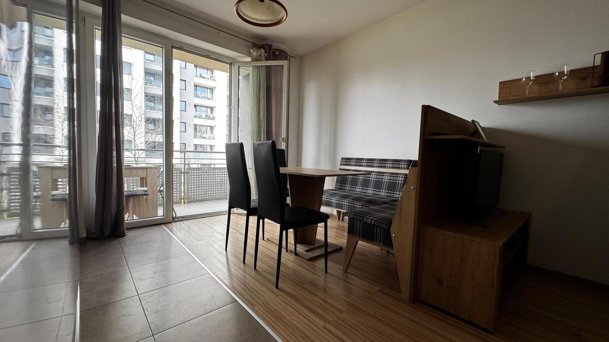 Coresi 3 Apartment *