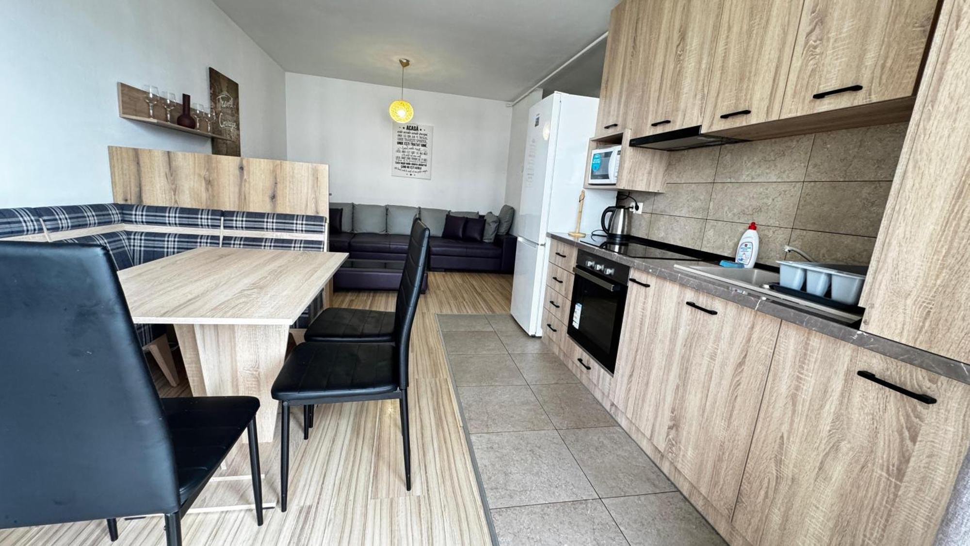 Coresi 3 Apartment